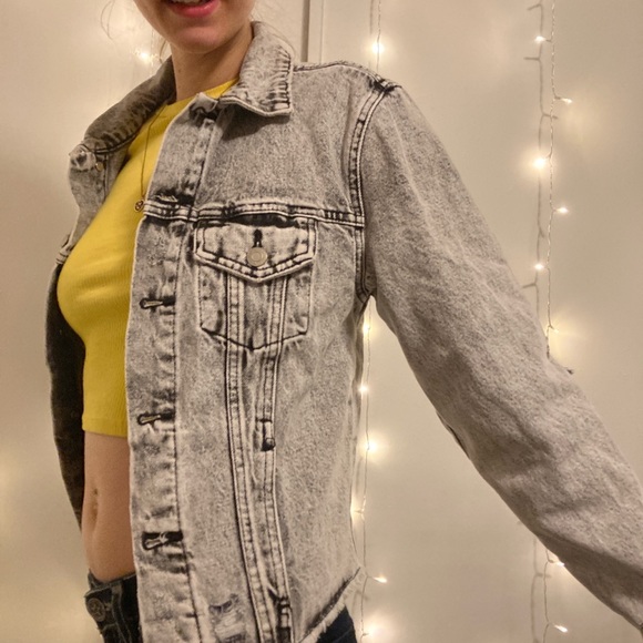 Jean Jacket Size XS - Picture 3 of 4